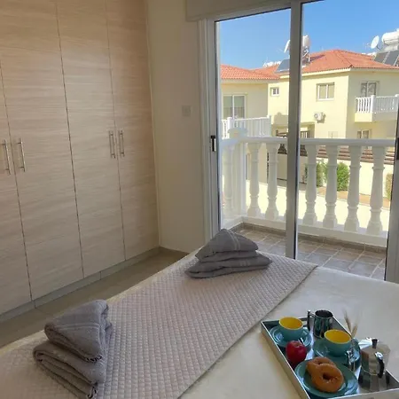 Rugiada With Pool And Sea View Located On The Front Of Nissi Beach Villa Ayia Napa