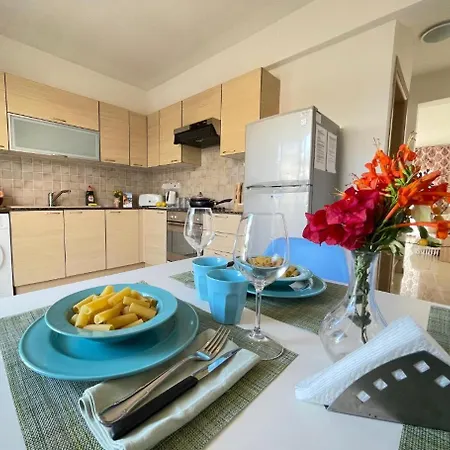 Rugiada With Pool And Sea View Located On The Front Of Nissi Beach Villa