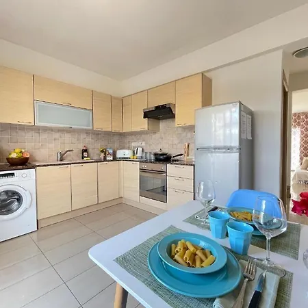 Rugiada With Pool And Sea View Located On The Front Of Nissi *
